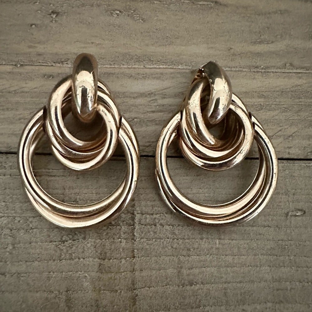 GOLD EARRINGS!